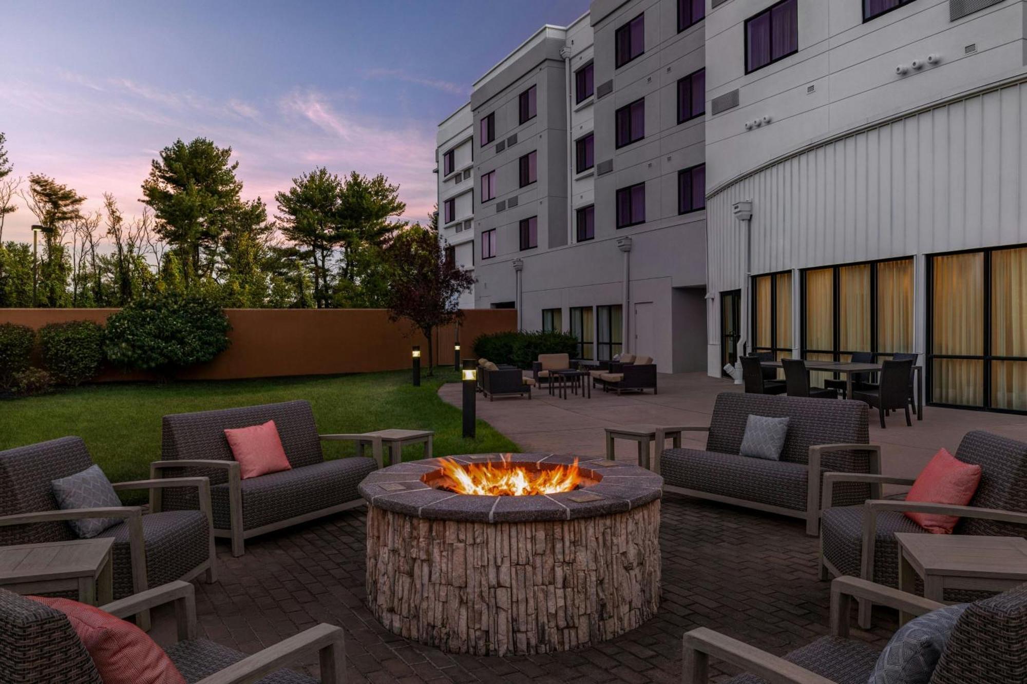 Courtyard Mt. Holly Westampton Hotel Luaran gambar